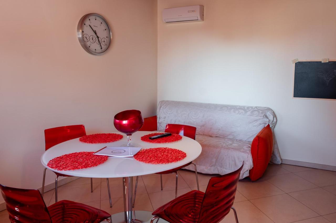 아치레알레 Casa Di Alessio A 200 Metri Dal Mare 빌라 외부 사진